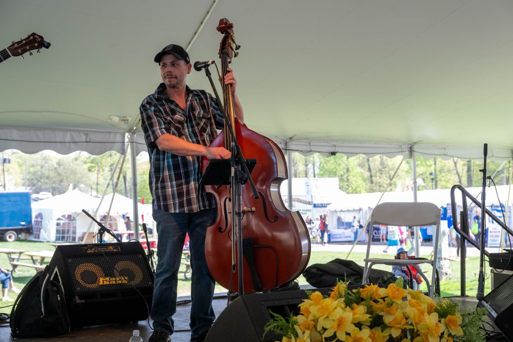 Live Music at the Meriden Daffodil Festival