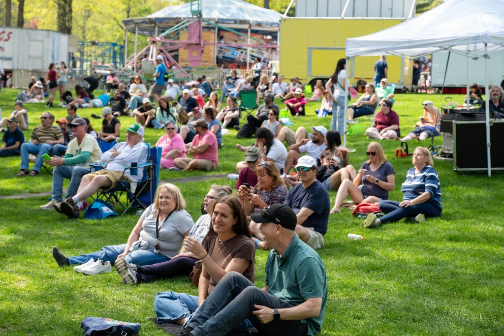 Live Music at the Meriden Daffodil Festival